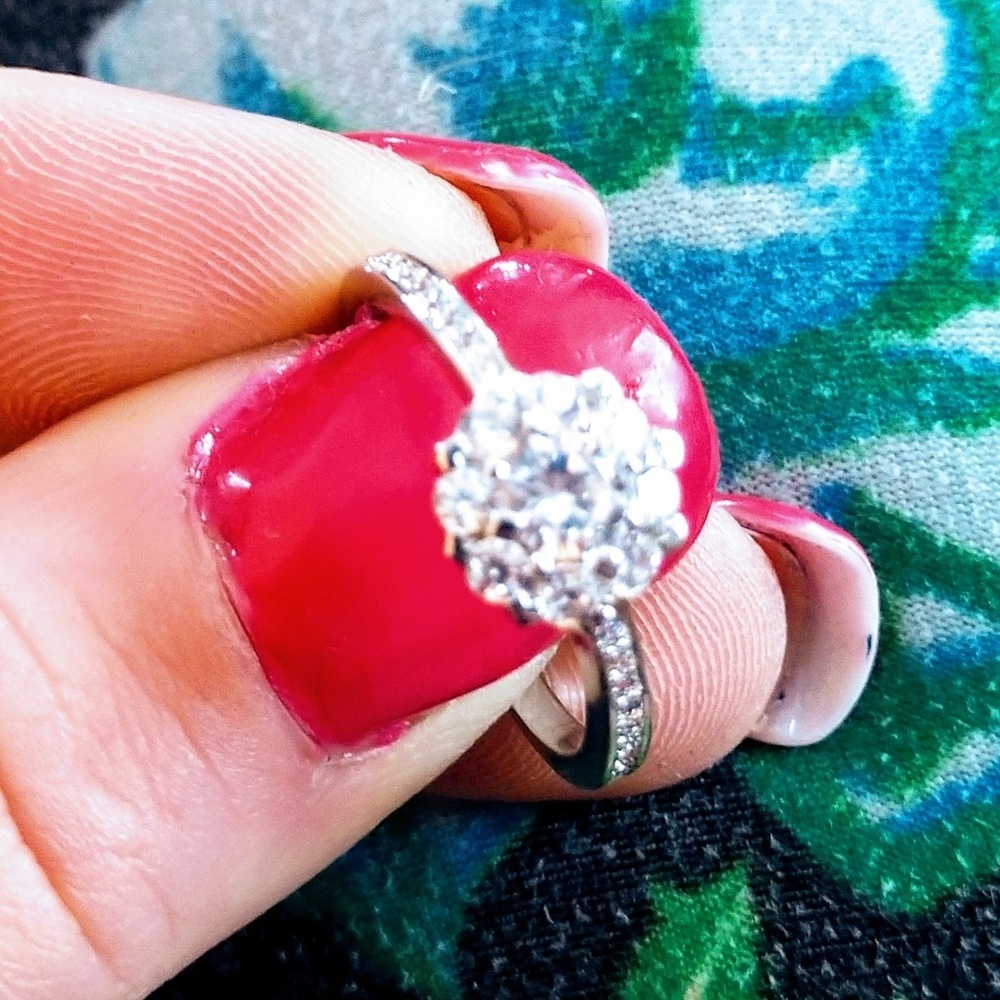 925 Irish Claddagh Engagement Ring NWOT